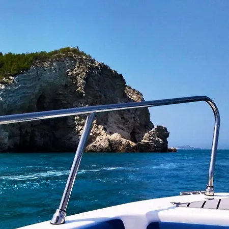 Bed & Breakfast La Munachell 4*