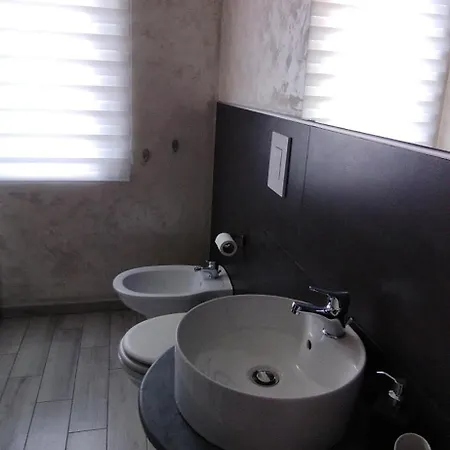 Bed and Breakfast La Munachell Βιέστε